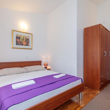 Apartment Tonka *Balcony & Partial Seaview! Krk Town Buitenkant foto