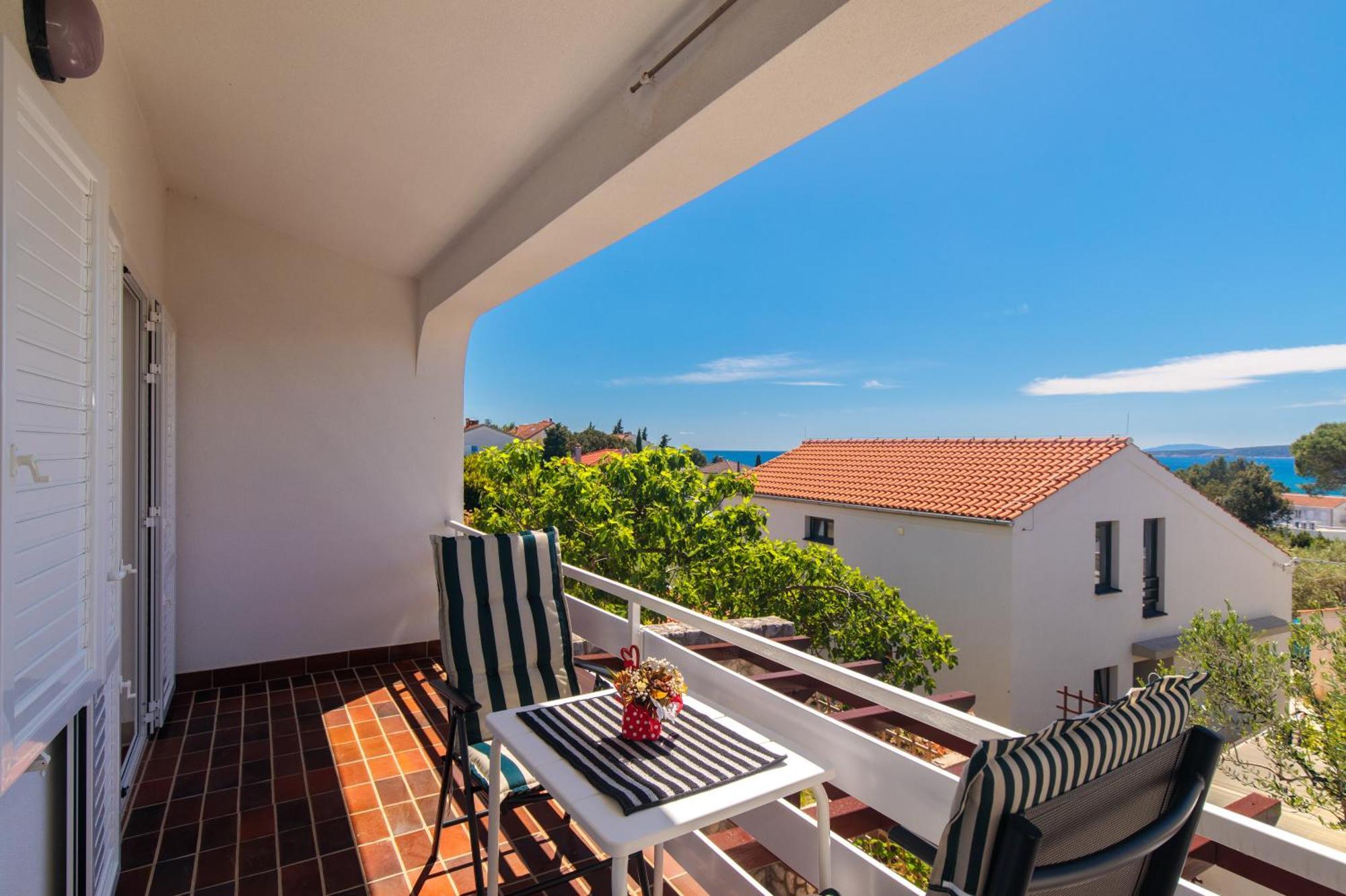 Apartment Tonka *Balcony & Partial Seaview! Krk Town Buitenkant foto